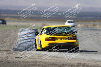 media/Oct-26-2025-CalClub SCCA (Sun) [[8ce1e69566]]/Group 2/Grapevine/